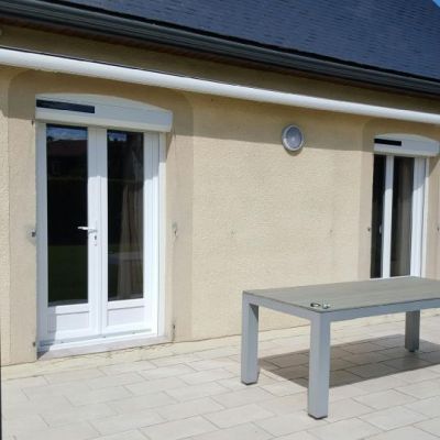 Pose de volets roulants solaires avec habille de cintre - Juillan (65)