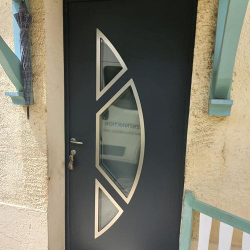 Porte d’entrée en Aluminium